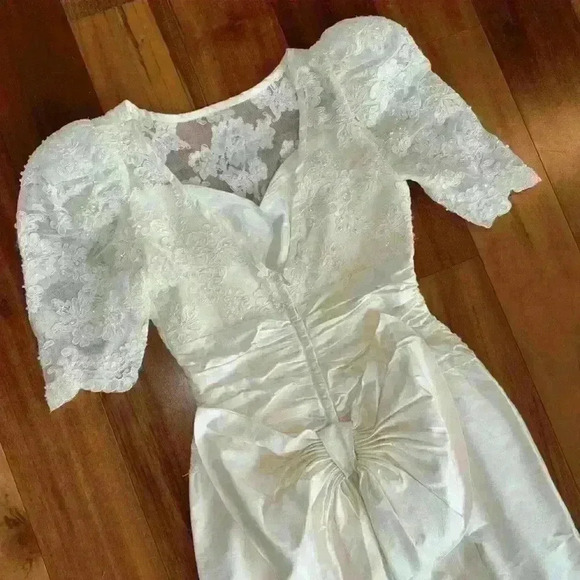 Vintage Alfred Angelo silk gown - Picture 8 of 16